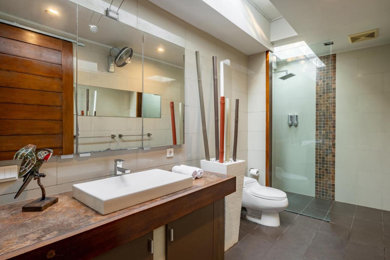 Villa 500m2 with 14m Pool, BBQ, Pinball - Seminyak - 3