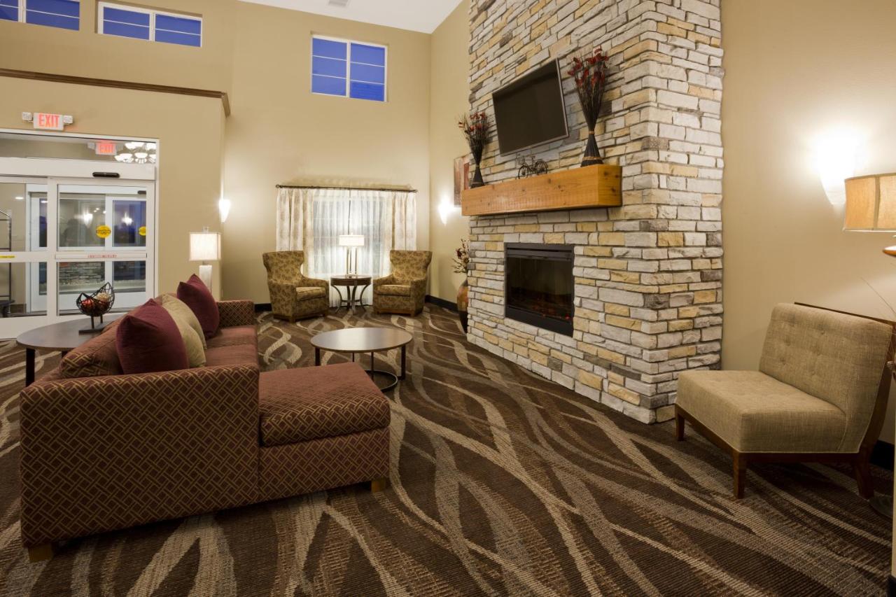 Gateway Park Hotel and Suites - Sioux Falls -Tea — photo 5