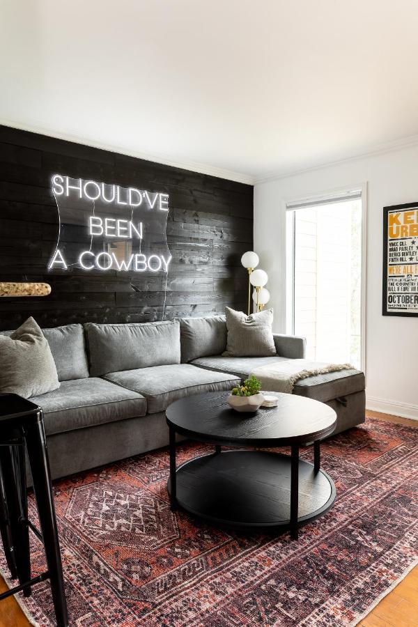 WALK to Downtown Broadway with Pool, Parking and Patio - 2