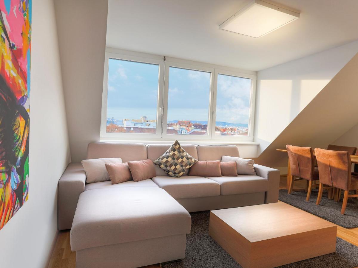 SKY9 Penthouse Apartments photo