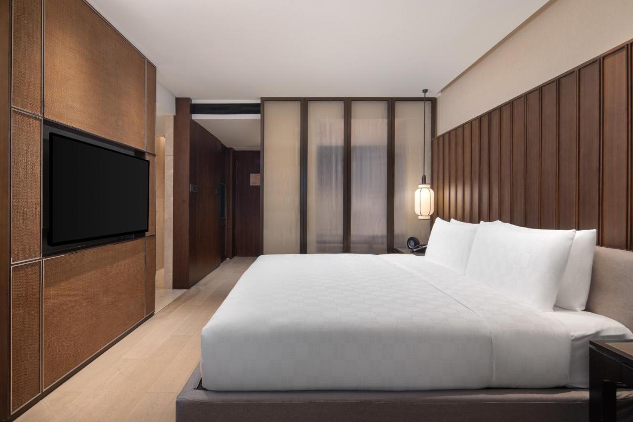 HUALUXE Xi'an Tanghua, an IHG Hotel photo