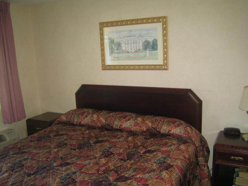 Budget Inn — photo 24