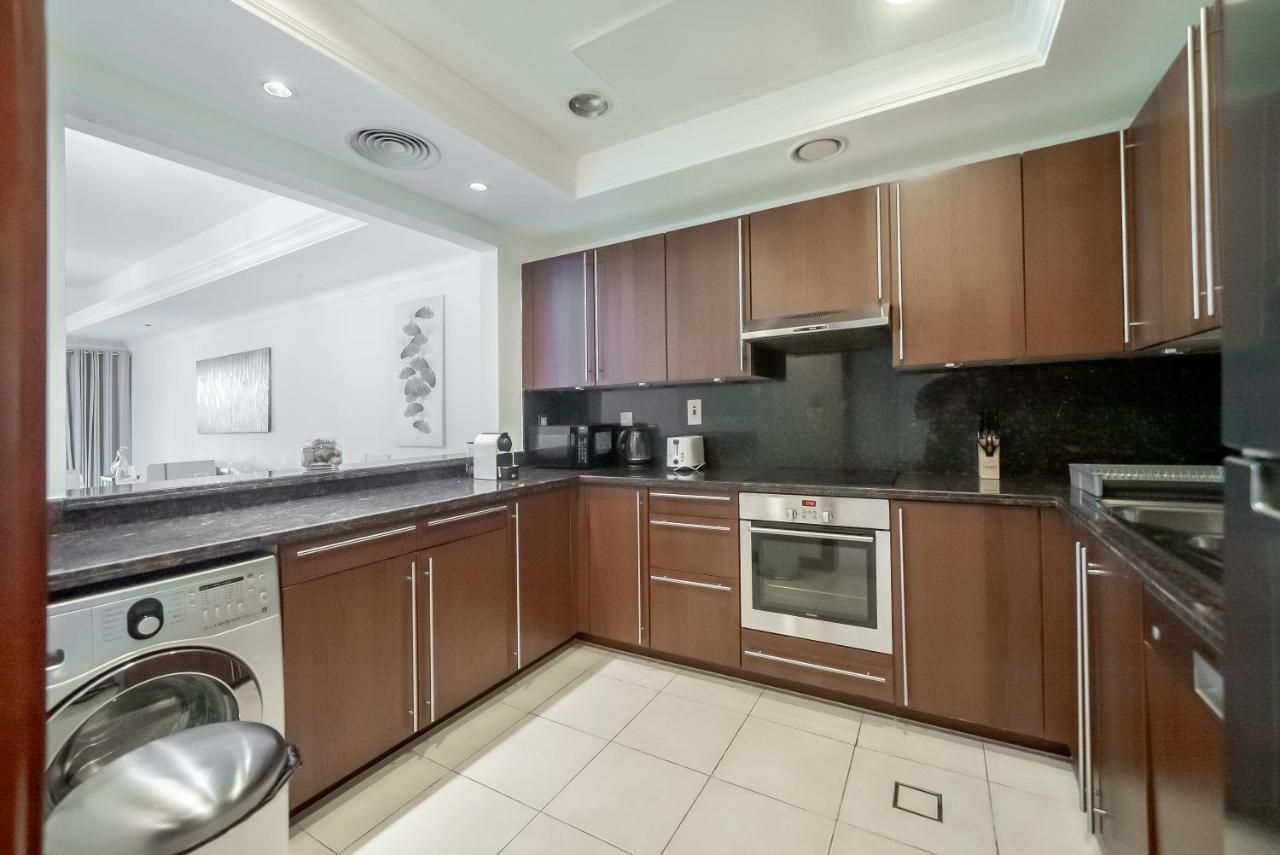 Stylish Urban Retreat 1BR Gem Fairmont Residence - 90AB2 - 5