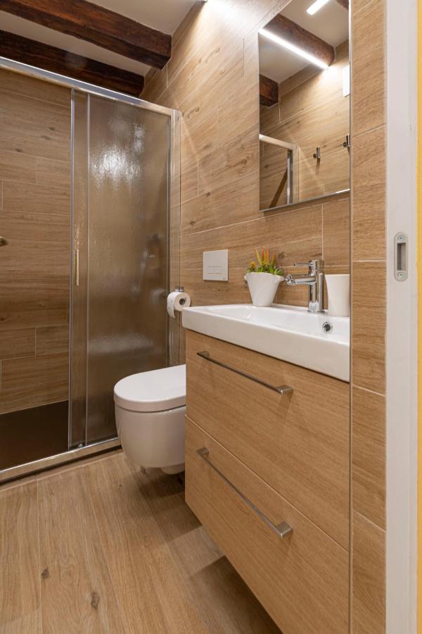 DELUXE DOUBLE ROOM in VENICE CENTRE - 3