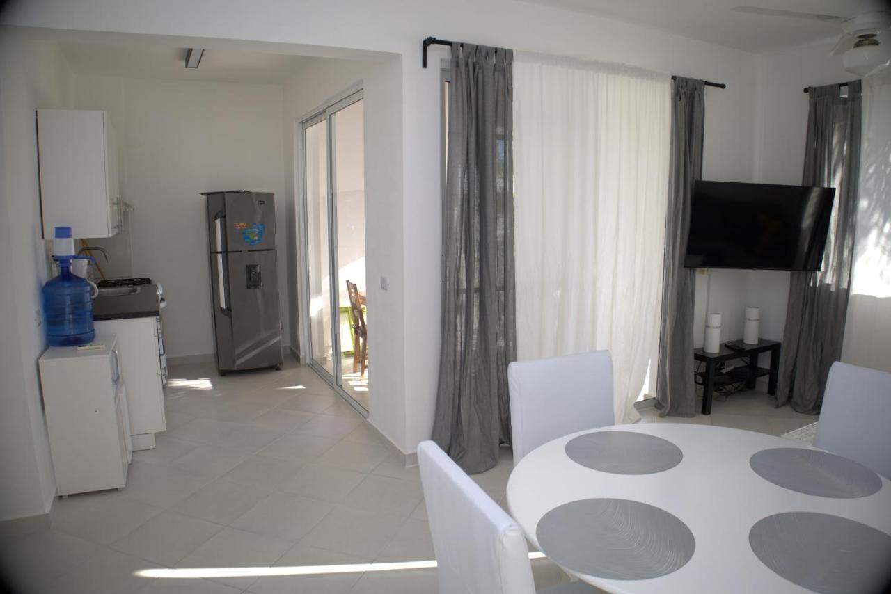 Tamarindo Dominicus by Mireya - 5