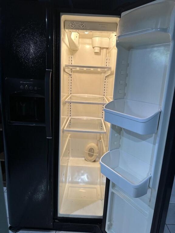 Cozy Spacious Guest Suite - 3