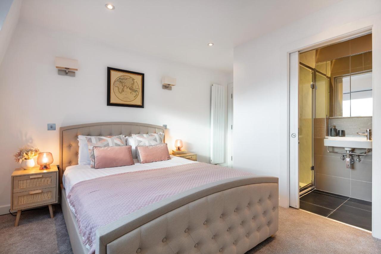 Farringdon/St Pancras penthouse - 2