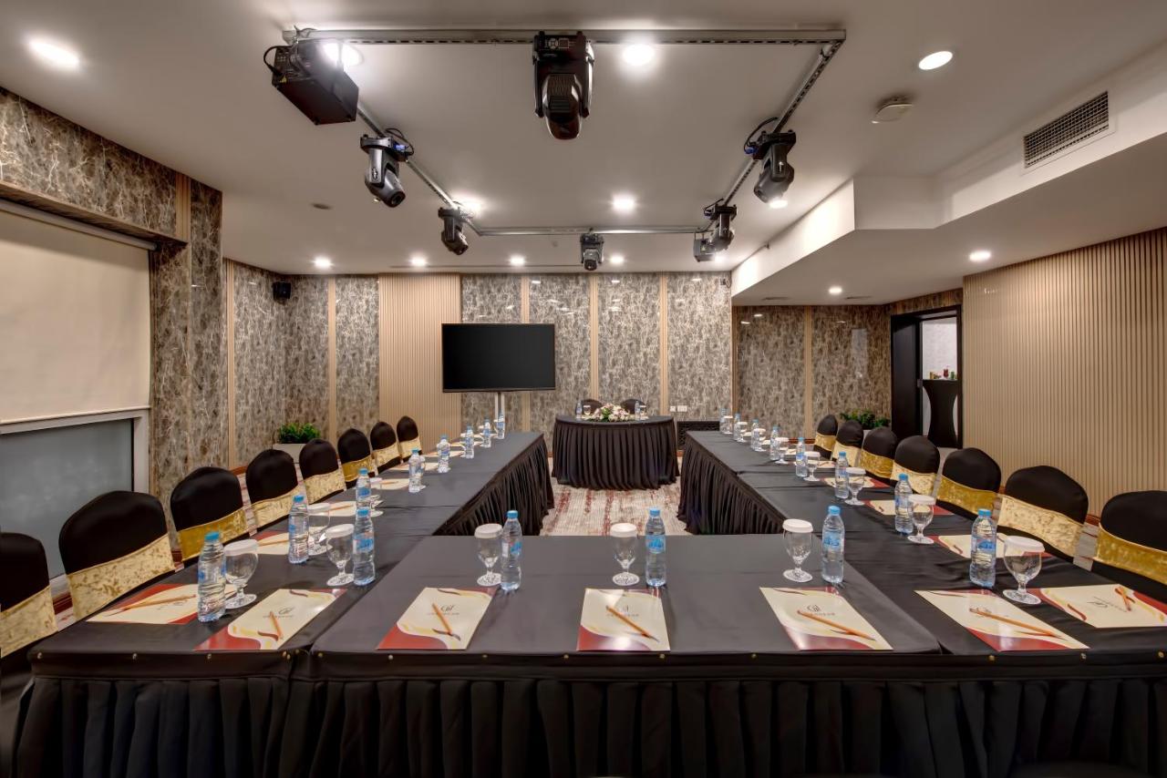 Grandeur Hotel Al Barsha photo