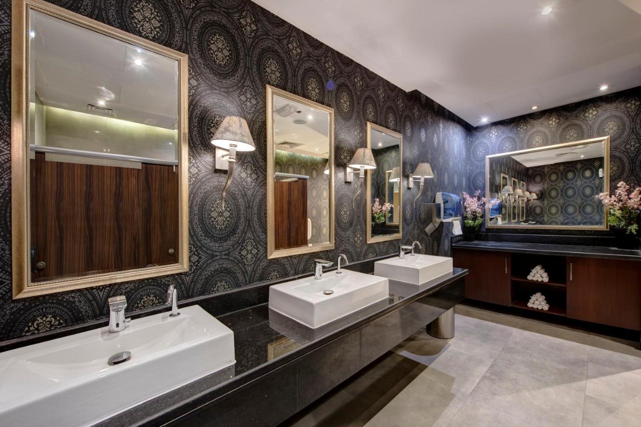 Grandeur Hotel Al Barsha photo
