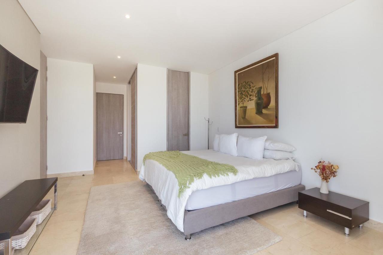 Grand Marina Suites Santa Marta photo