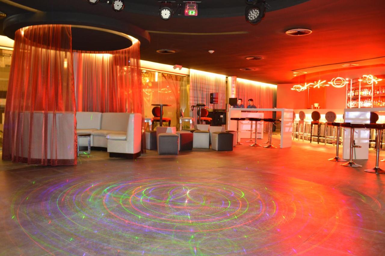 Royalton Riviera Cancun, An Autograph Collection All-Inclusive Resort & Casino photo