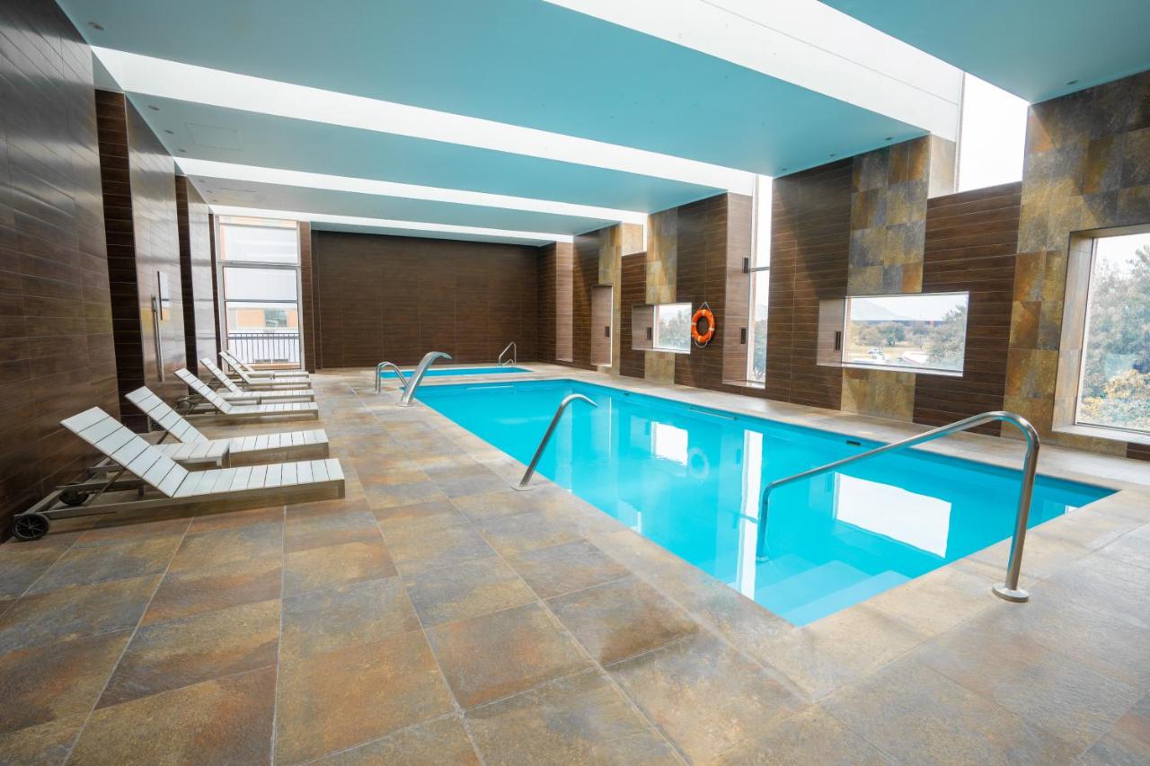 Hilton Garden Inn Santiago Airport photo