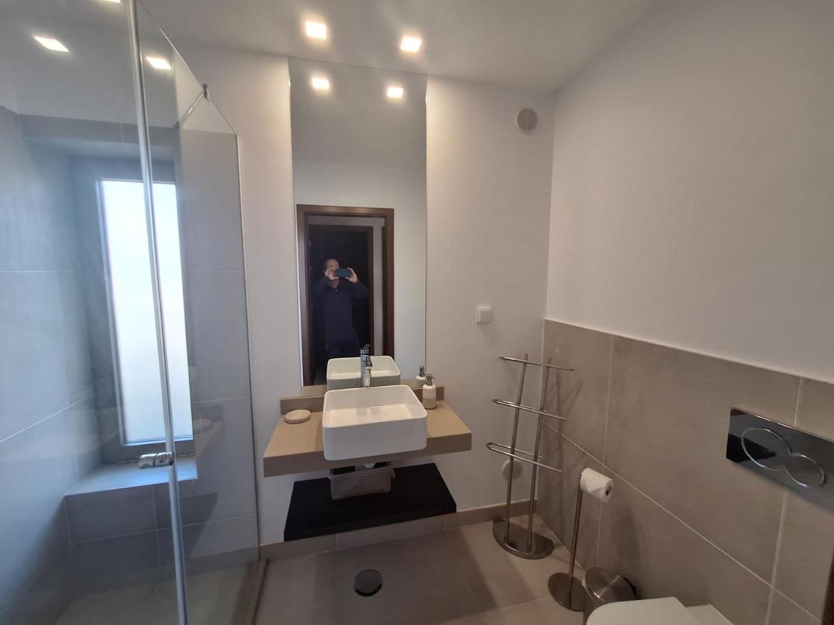 Lightoasis Oasis Mar 1 - 3