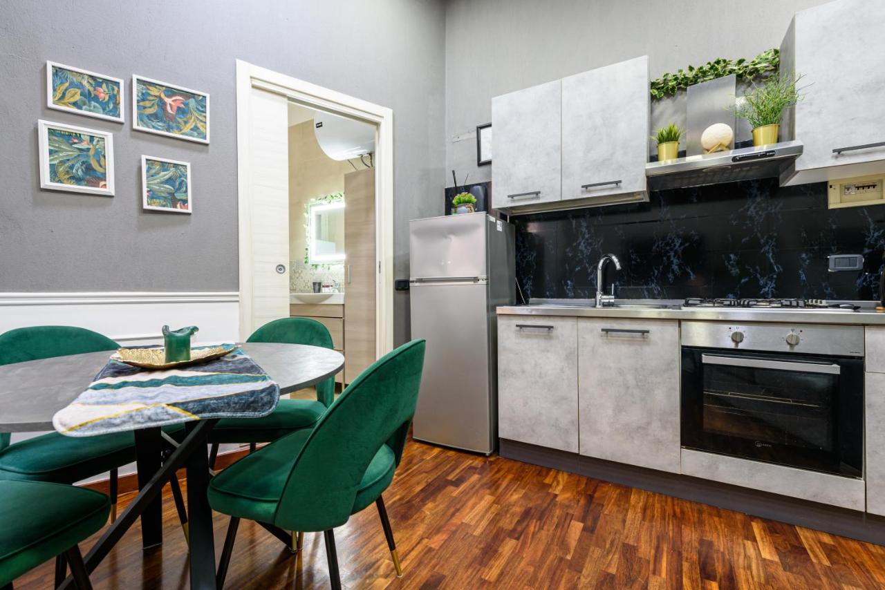 DUOMO Luxury Apartment in City Center - 2