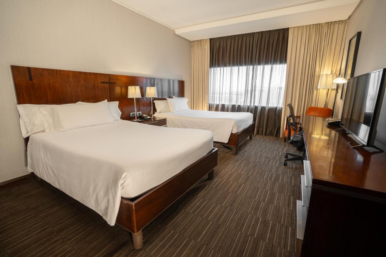 Hilton Garden Inn Santiago Airport photo