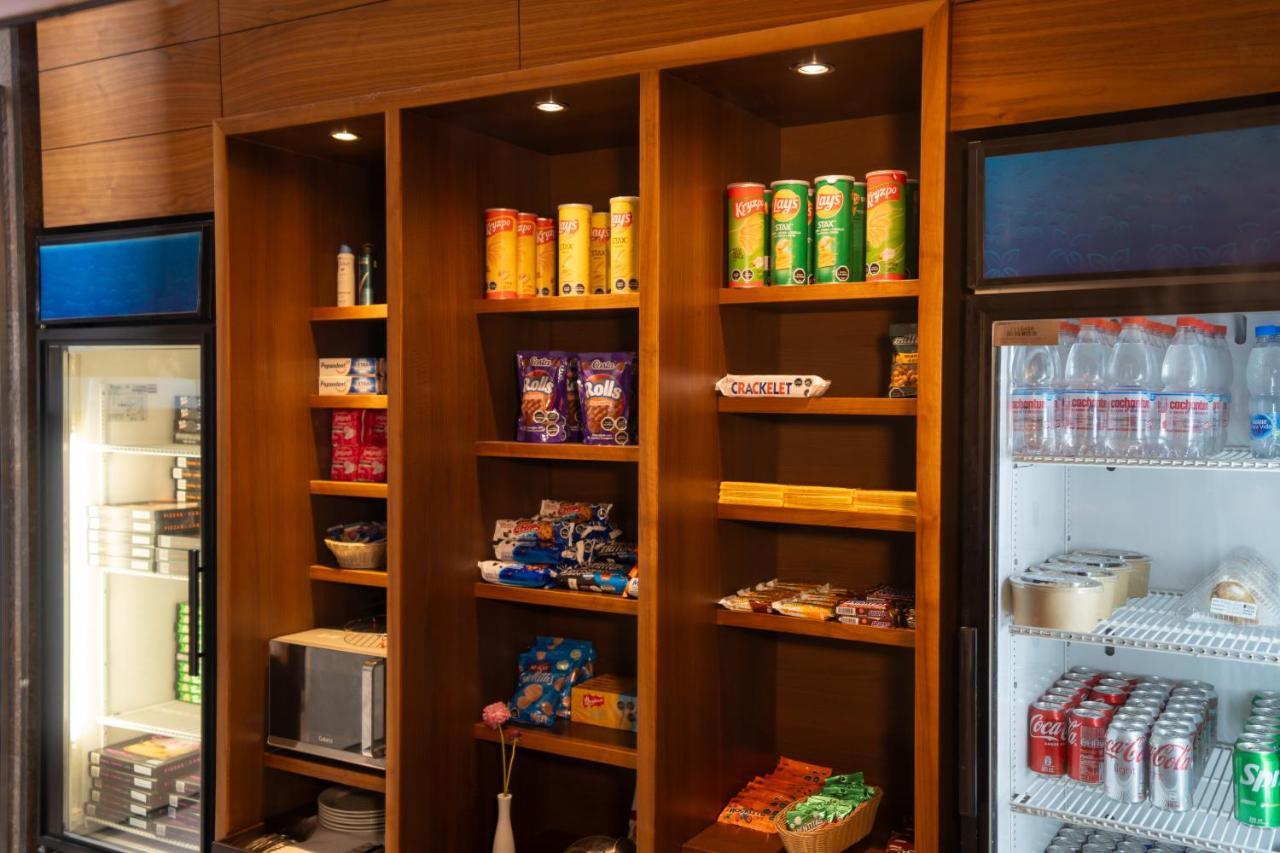Hilton Garden Inn Santiago Airport photo