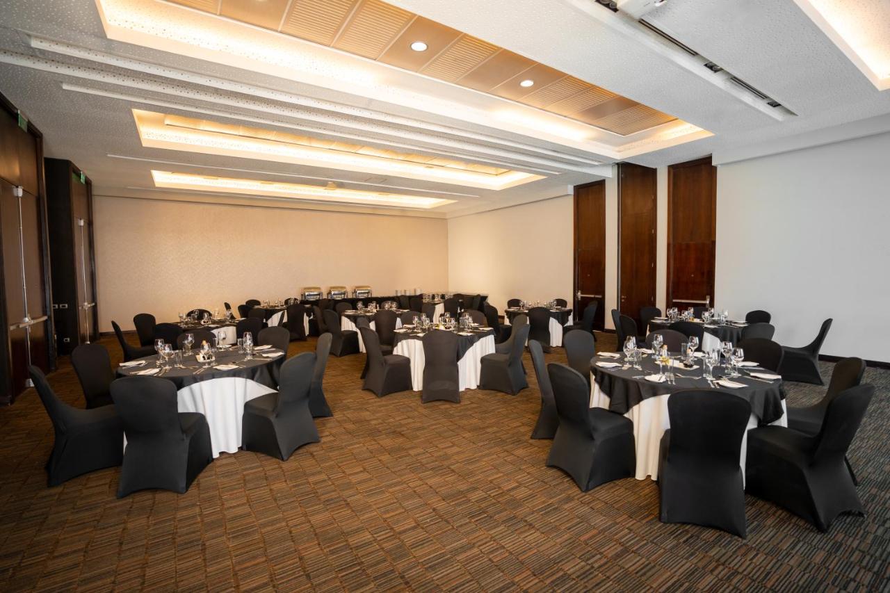 Hilton Garden Inn Santiago Airport photo