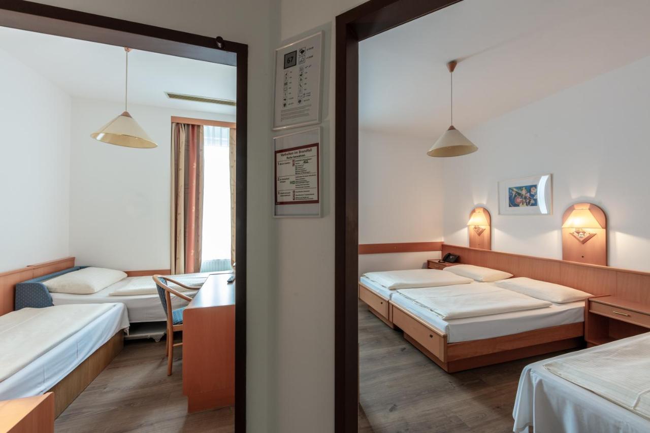 Hotel Admiral photo