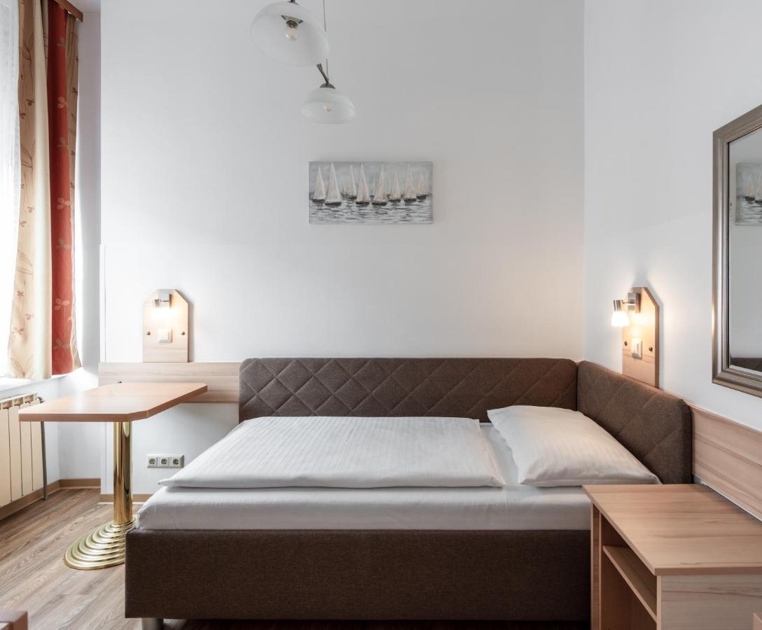 Hotel Admiral photo
