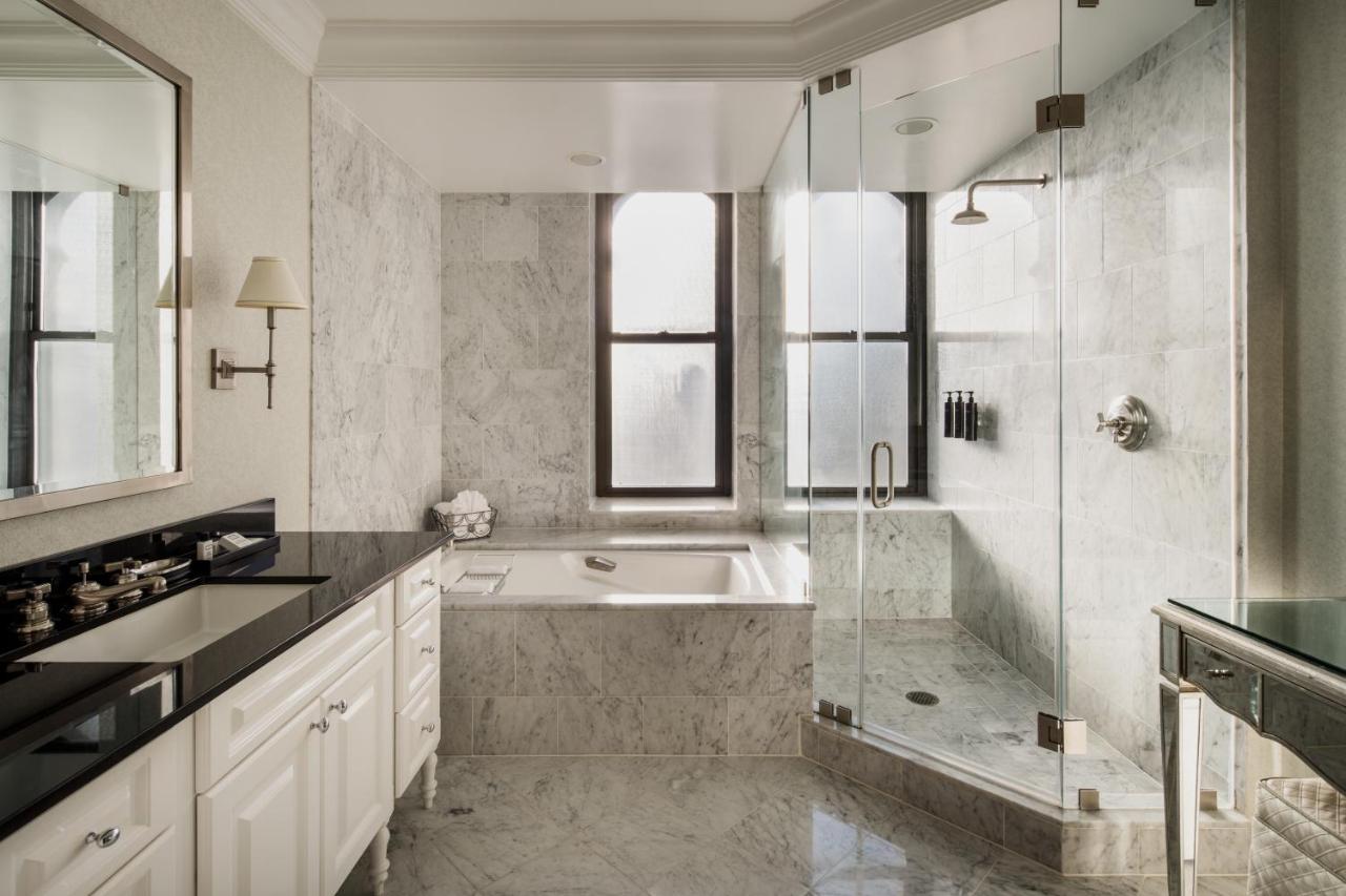 The Manhattan Club - 3