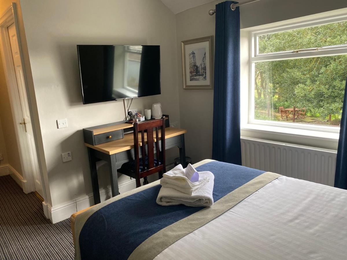 Cosy Double Room - First Floor