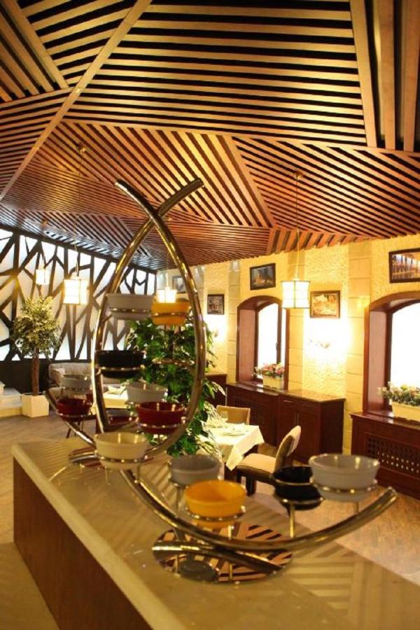 Manor Luxury Hotel Baku photo