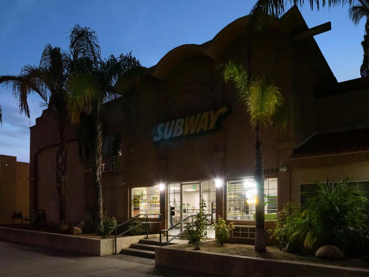 Dream Inn Fresno — photo 18