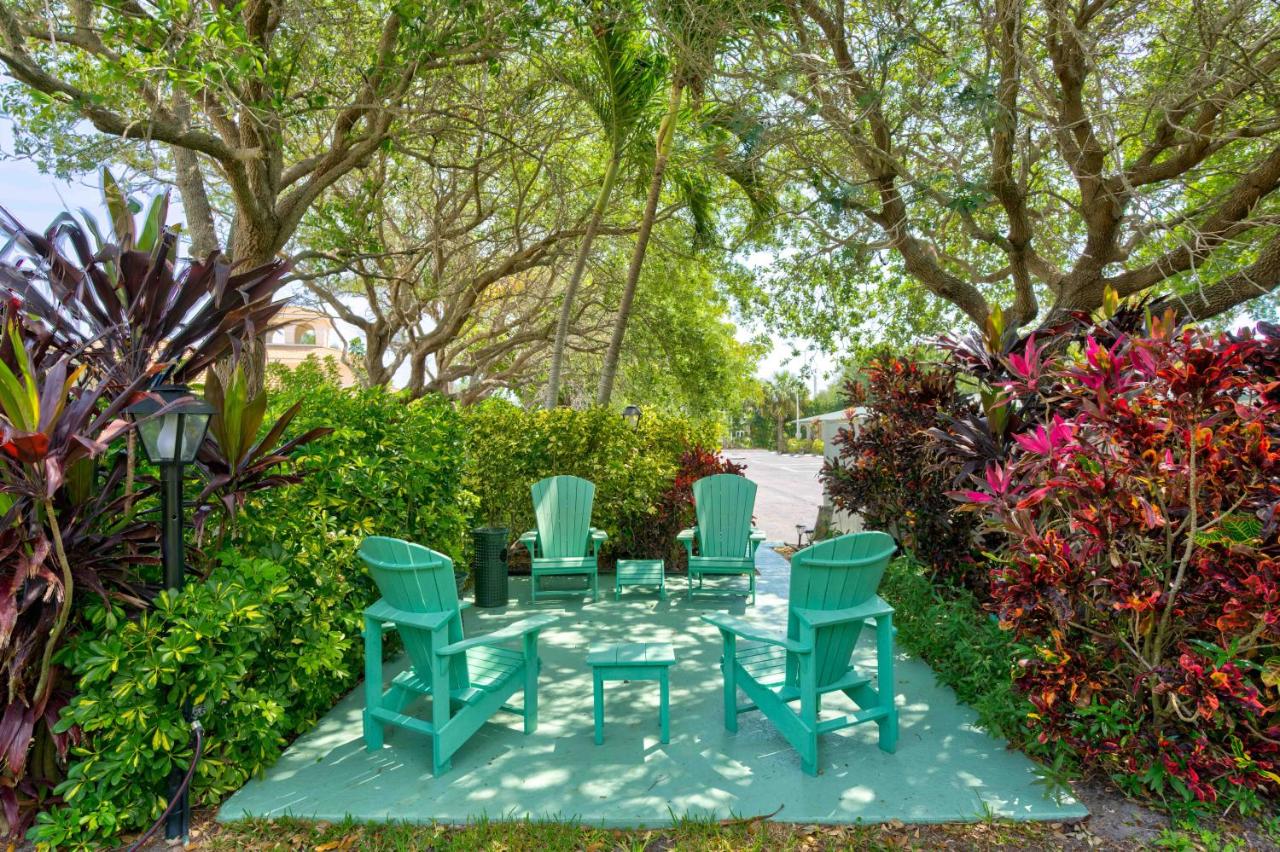 Tequesta Palms Inn — photo 15