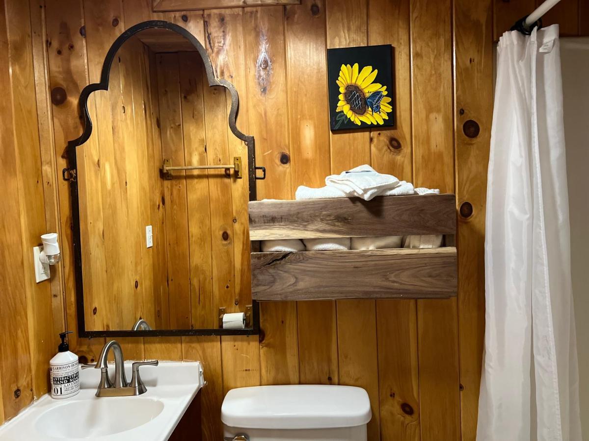Kozy Haven Log Cabin Rentals — photo 3