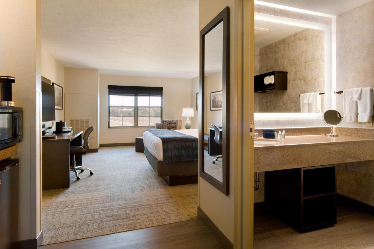 ClubHouse Hotel Sioux Falls — photo 18
