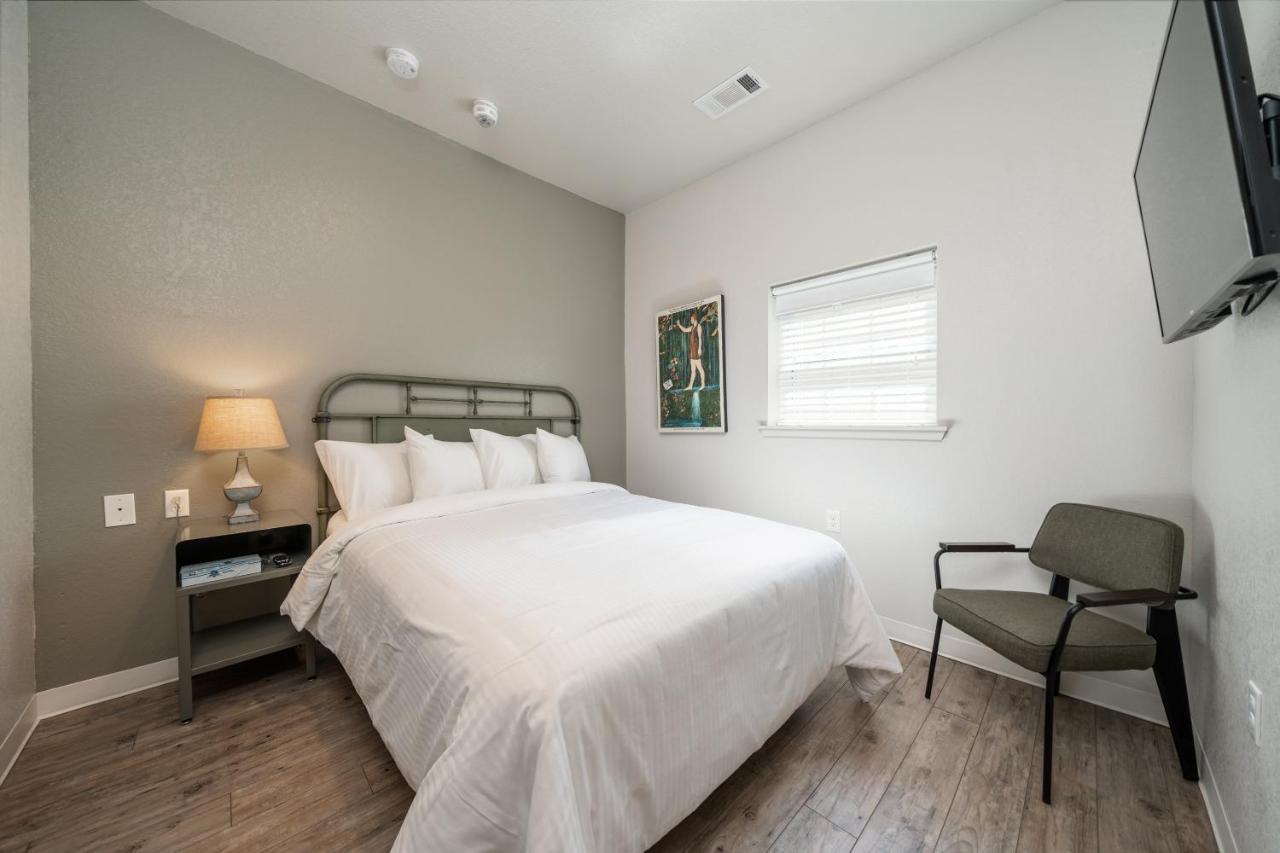 Ozark Courts Motel — photo 18