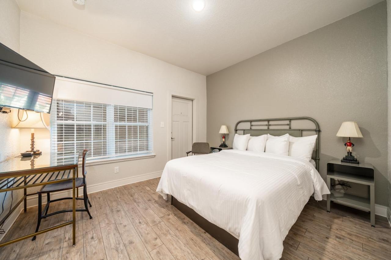 Ozark Courts Motel — photo 19