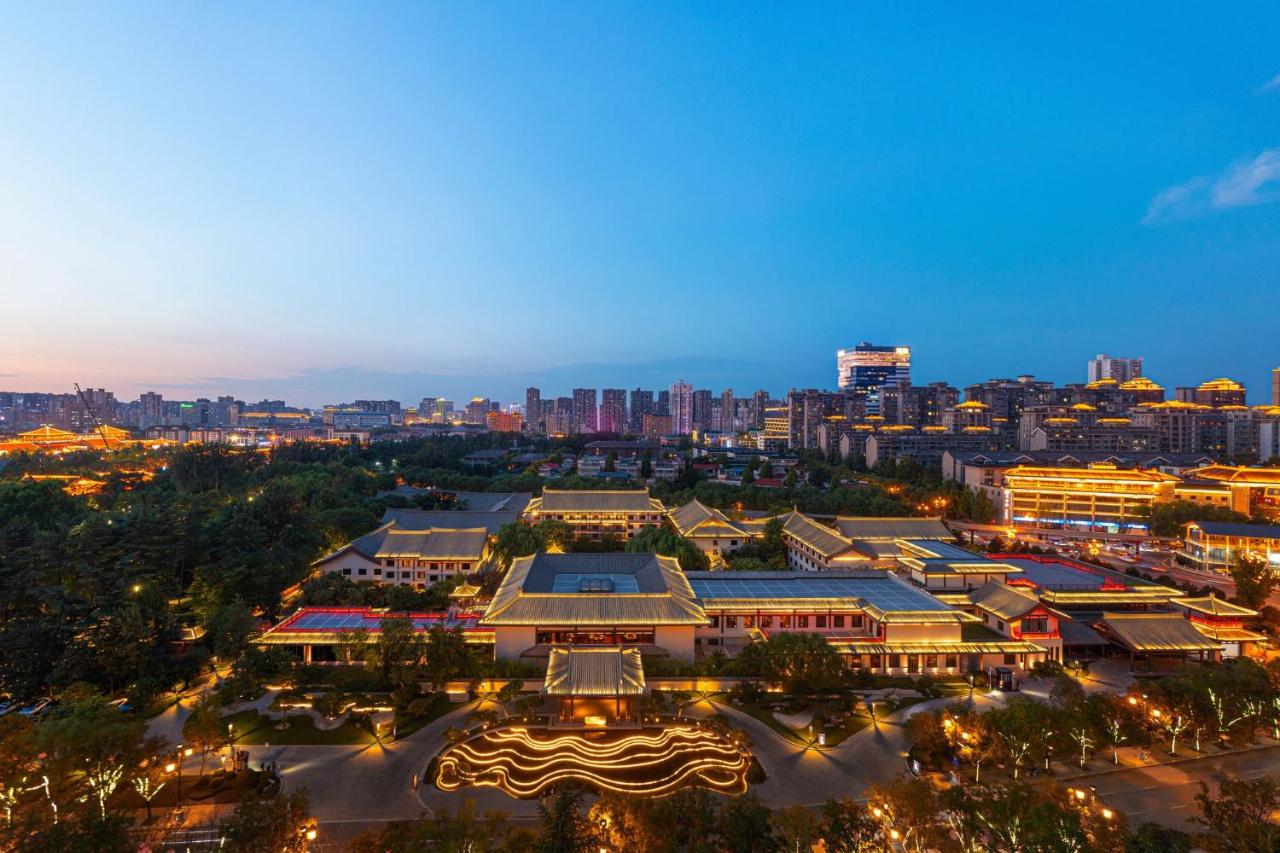 HUALUXE Xi'an Tanghua, an IHG Hotel photo