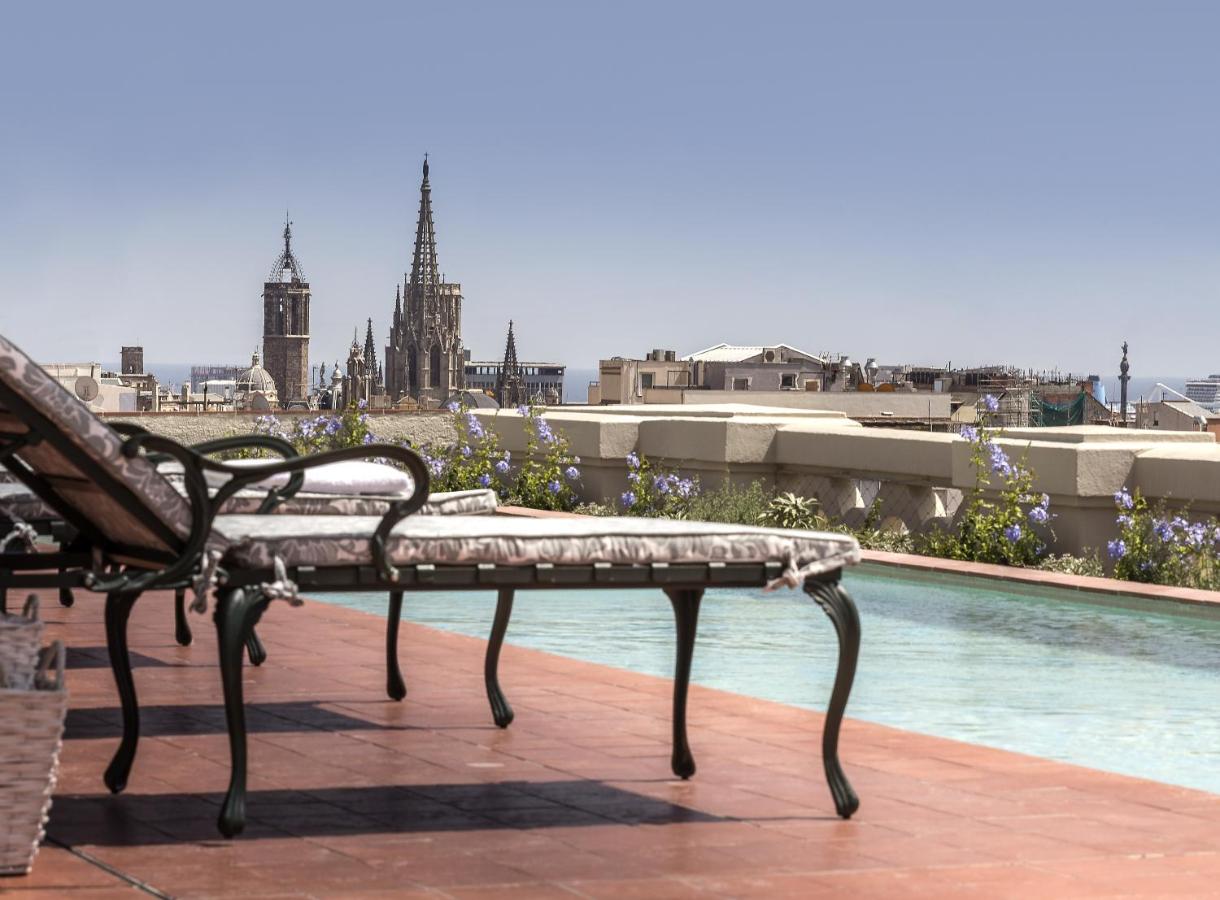 Rooftop swimming pool: Hotel El Palace Barcelona