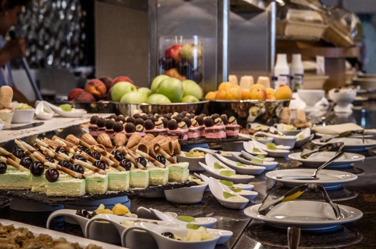 Premier Fort Cuisine - Full Board photo