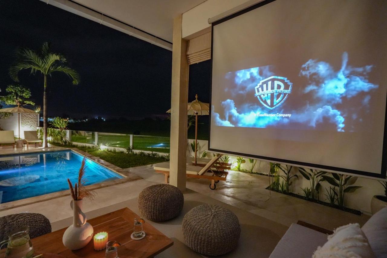 Villa Santorini Sunset 4BR Large Pool and Ricefield view - 3