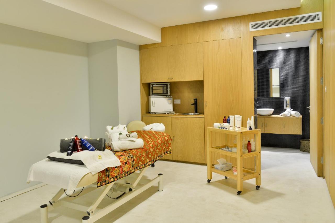 Napa Mermaid Hotel & Suites photo