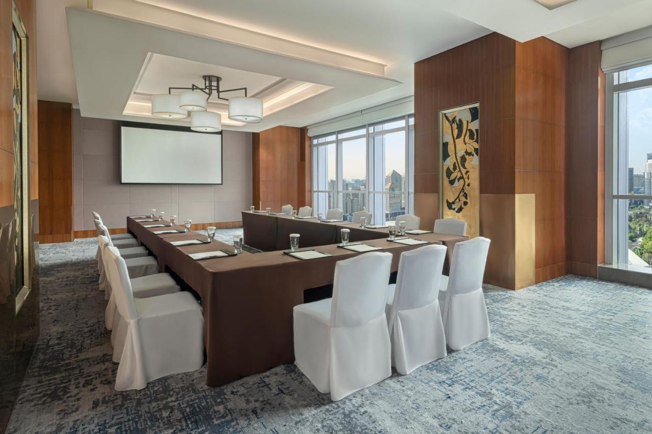 Sheraton Guangzhou Hotel-Fully Upgraded in CBD-Free Canton Fair Shuttle Bus and Registration Counter photo
