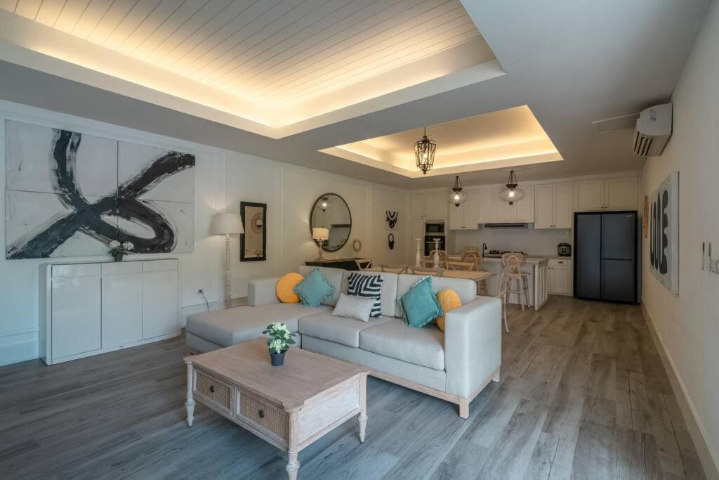 Blanc Mediterranean: 3BR in Central Canggu - 5