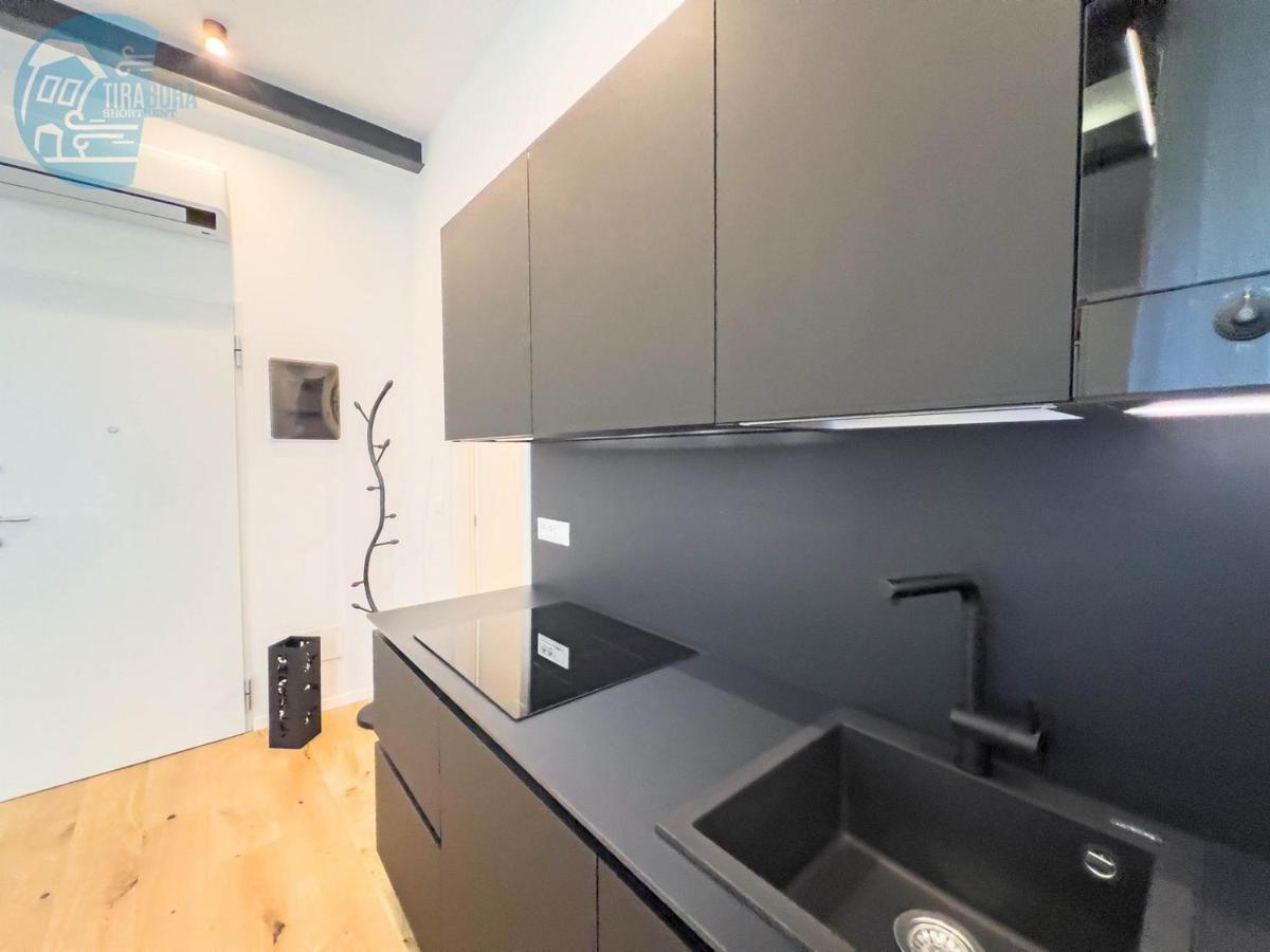 Imbriani 2 Tirabora Short Rent - 3