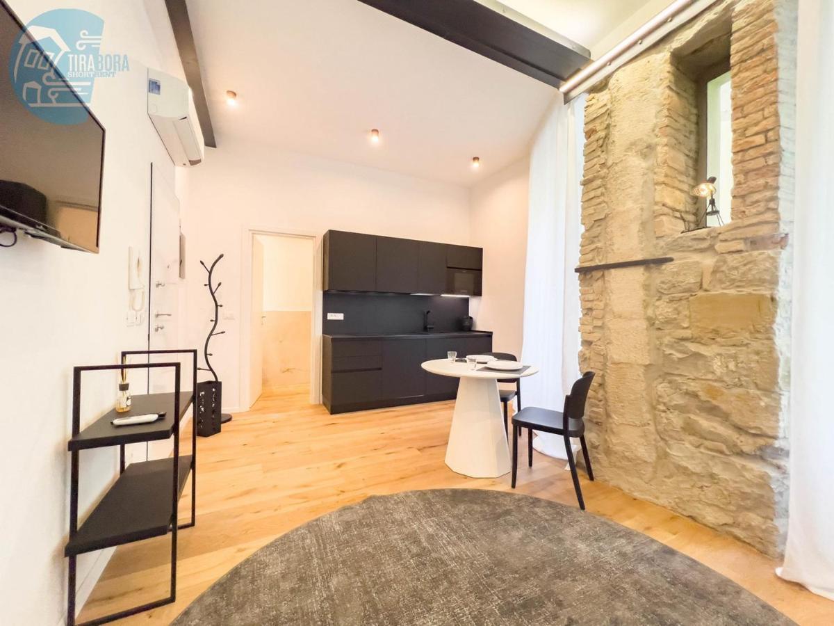 Imbriani 2 Tirabora Short Rent - 5