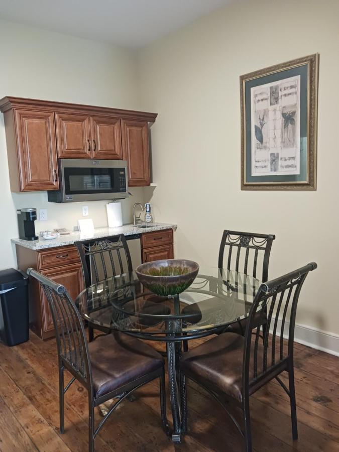 The Lee House — photo 13