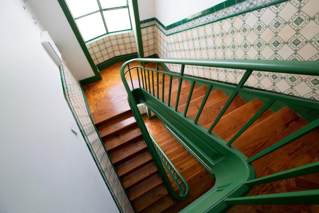 Vintage Apartment w/ Terrace - 3