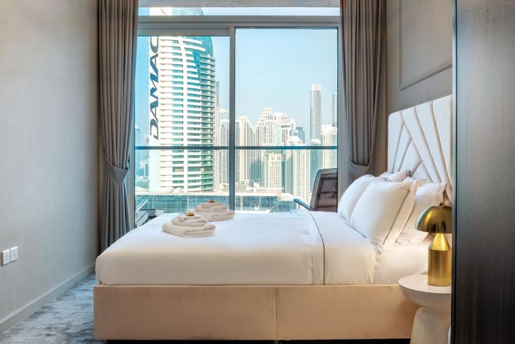 Stylish Apartment 5 minutes from Dubai Mall with canal view - 2