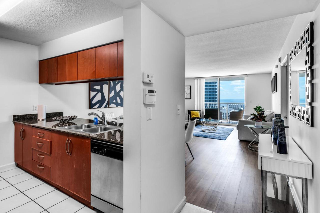 Luxurious Condo in Brickell with Free Parking - 5