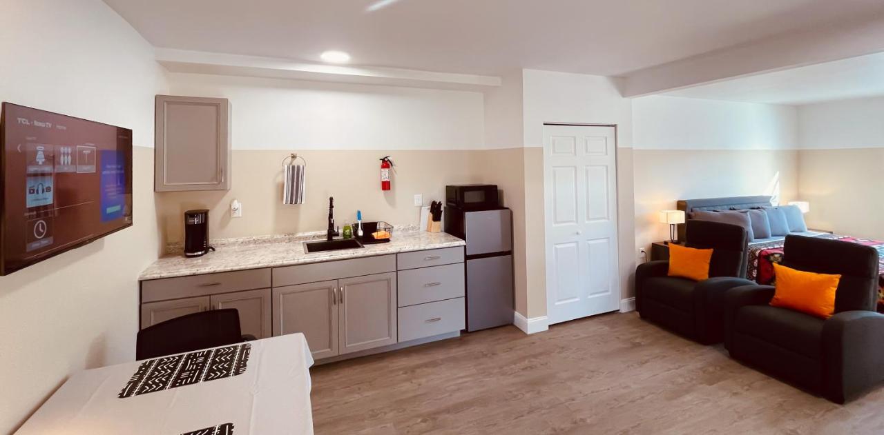 White Orchid Apartments — photo 24