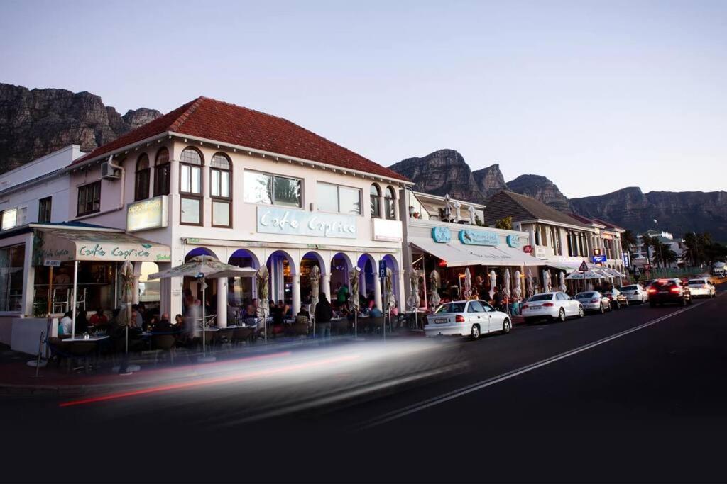 Camps Bay Studio with private patio - 2