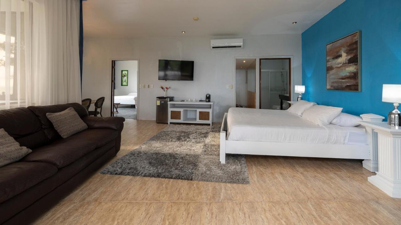 Blue Mirador Hotel Manuel Antonio photo