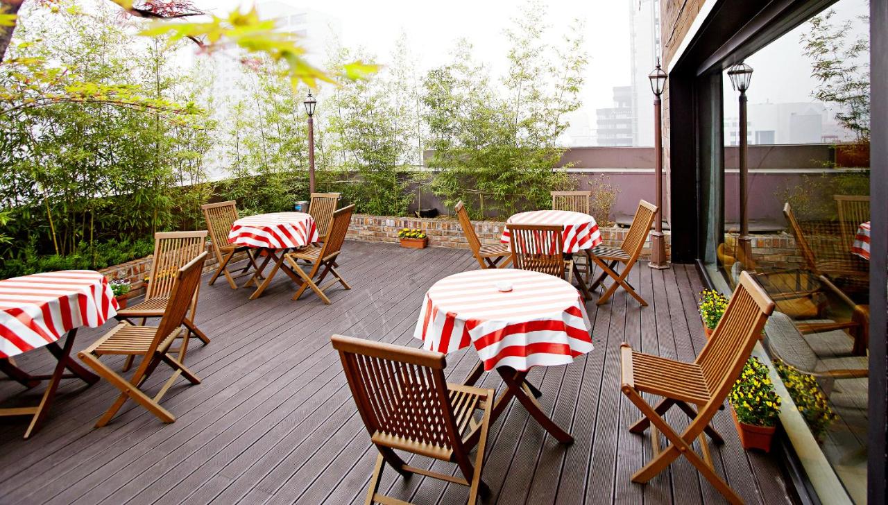 Hotel Skypark Myeongdong 1 - 3