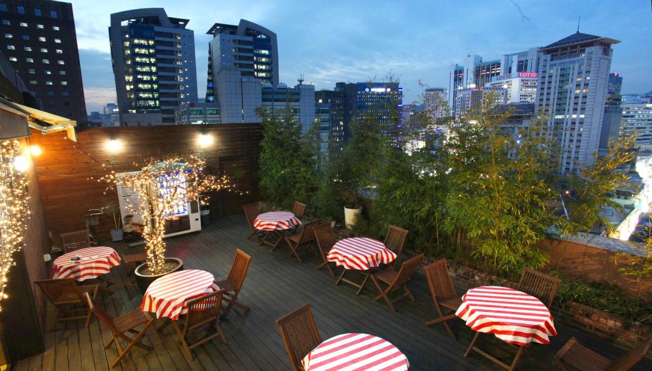 Hotel Skypark Myeongdong 1 - 2